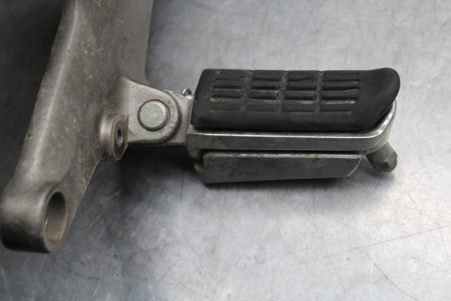 2008 Honda CBF1000 FRONT FOOT RESTS PEGS STEPS SET PAIR BB641