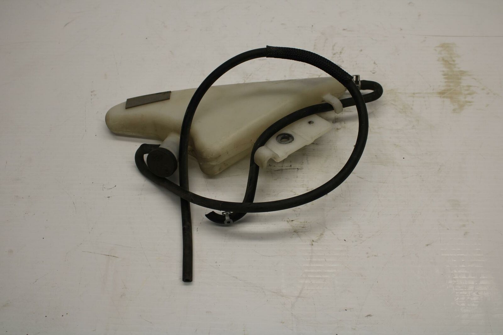 11-19 SUZUKI GSXR600 COOLANT WATER TANK RESERVOIR BOTTLE BB241