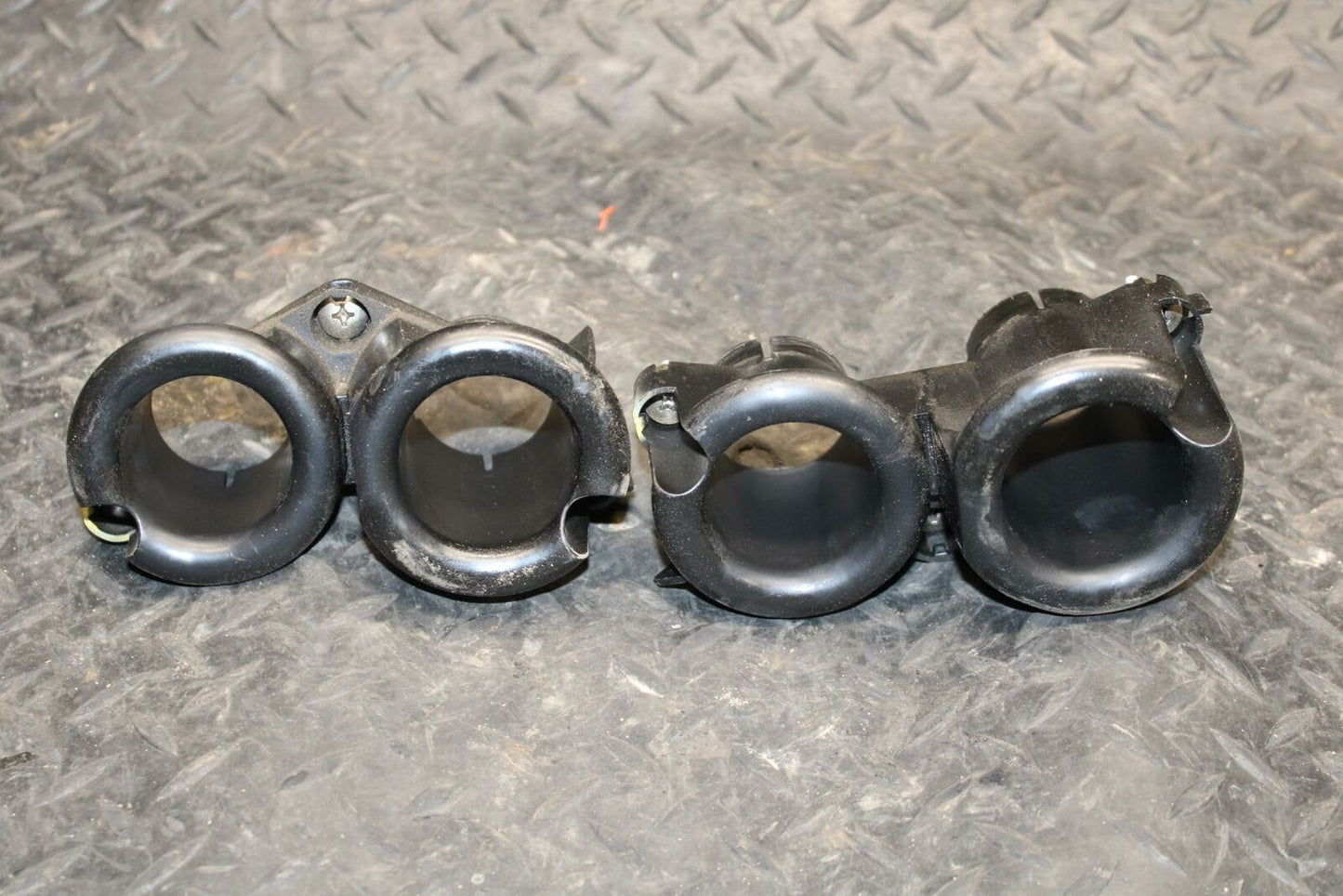 03-04 HONDA CBR600RR AIRBOX INTAKE VELOCITY STACKS 17225-MEE-000  BB218