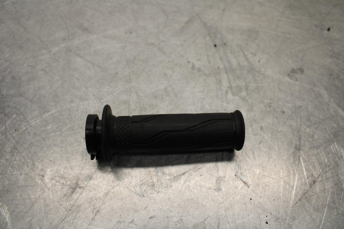 17-18 YAMAHA YZF R3 THROTTLE CABLE LINE HOUSING GUIDE BB438