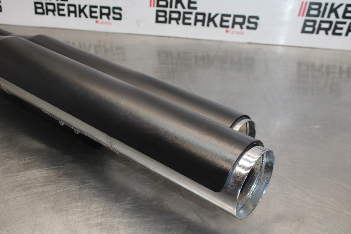 22 HARLEY-DAVIDSON SOFTAIL EXHAUST PIPE BB859