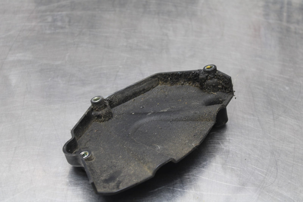 08-16 YAMAHA YZF R6 ENGINE SPROCKET COVER BB856