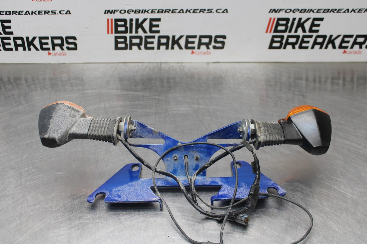08 SUZUKI SV650 FENDER ELIMINATOR LICENSE PLATE BRACKET & LIGHTS BB846