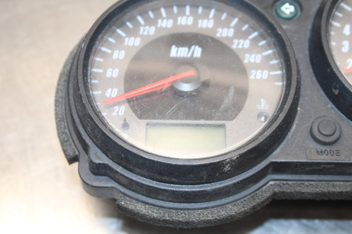 06 KAWASAKI Z750 SPEEDO TACH GAUGES DISPLAY CLUSTER SPEEDOMETER TACHOMETER BB837