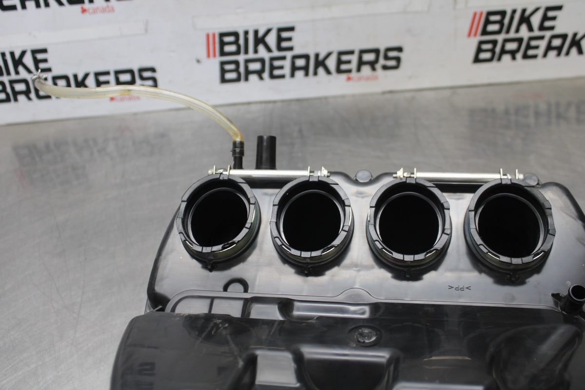 24-25 KAWASAKI NINJA ZX6R AIRBOX AIR INTAKE FILTER BOX BB939