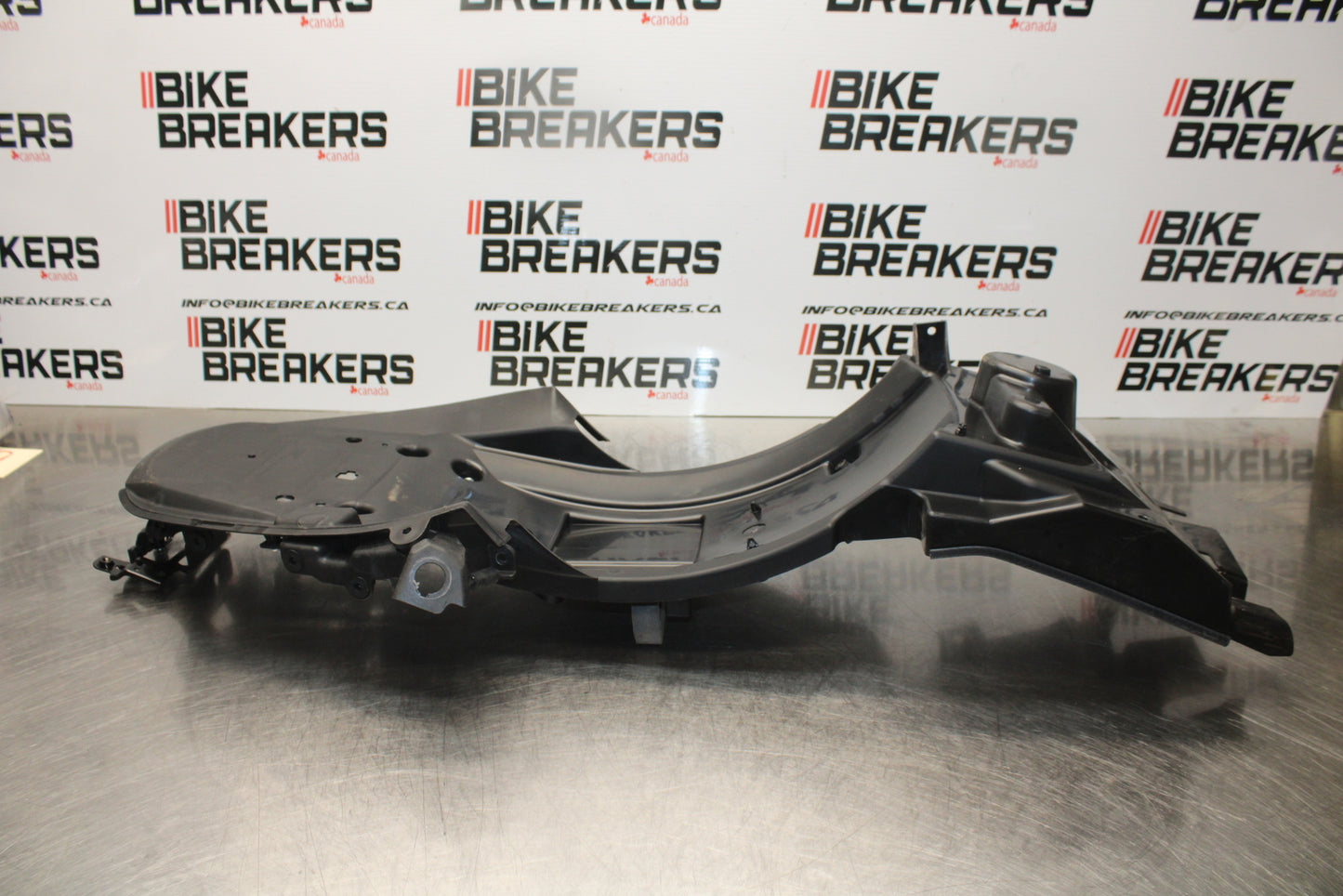 23-24 KAWASAKI NINJA ZX14R NEW!! REAR TAIL UNDERTAIL FAIRING COWL FENDER BB169