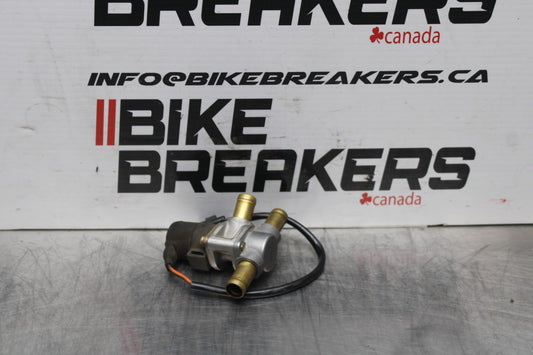 01-06 HONDA CBR600F4I AIR VALVE SOLENOID TOP ENGINE SWITCH SENSOR BB778