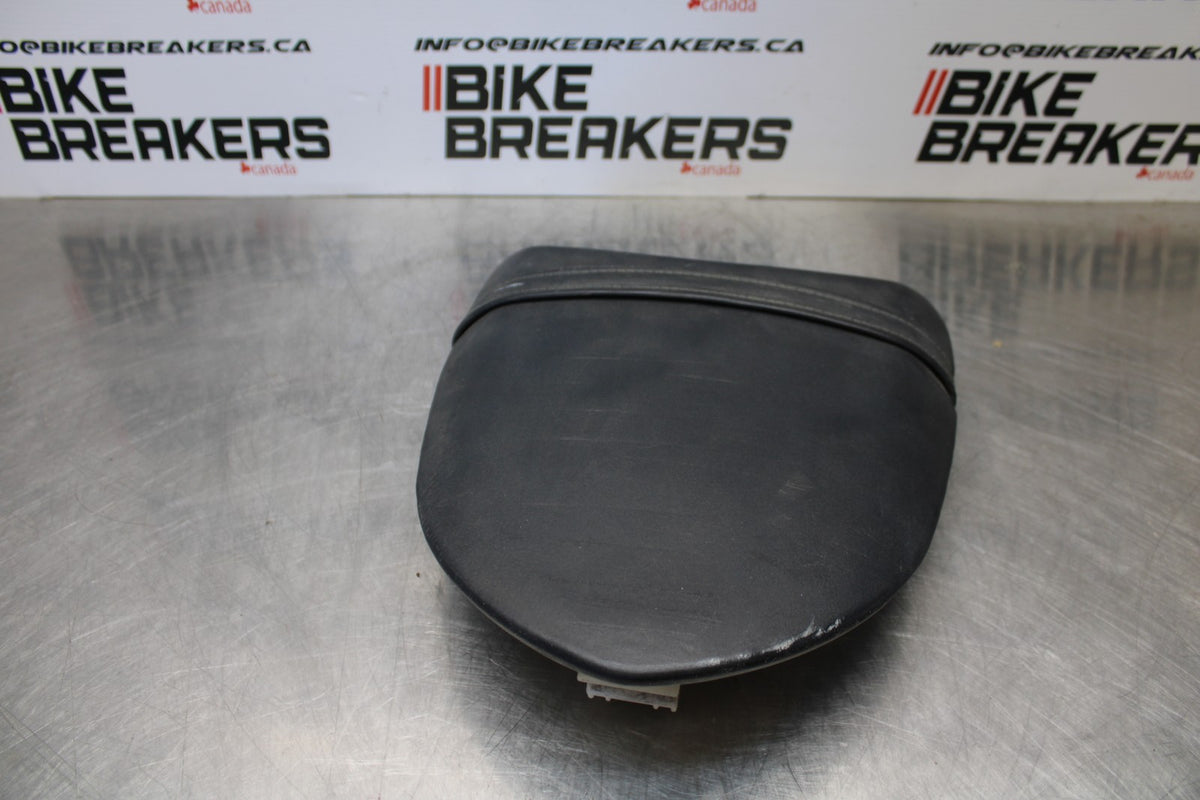 03-04 KAWASAKI NINJA ZX6R 636 REAR BACK PASSENGER TANDEM SEAT PAD SADDLE BB06