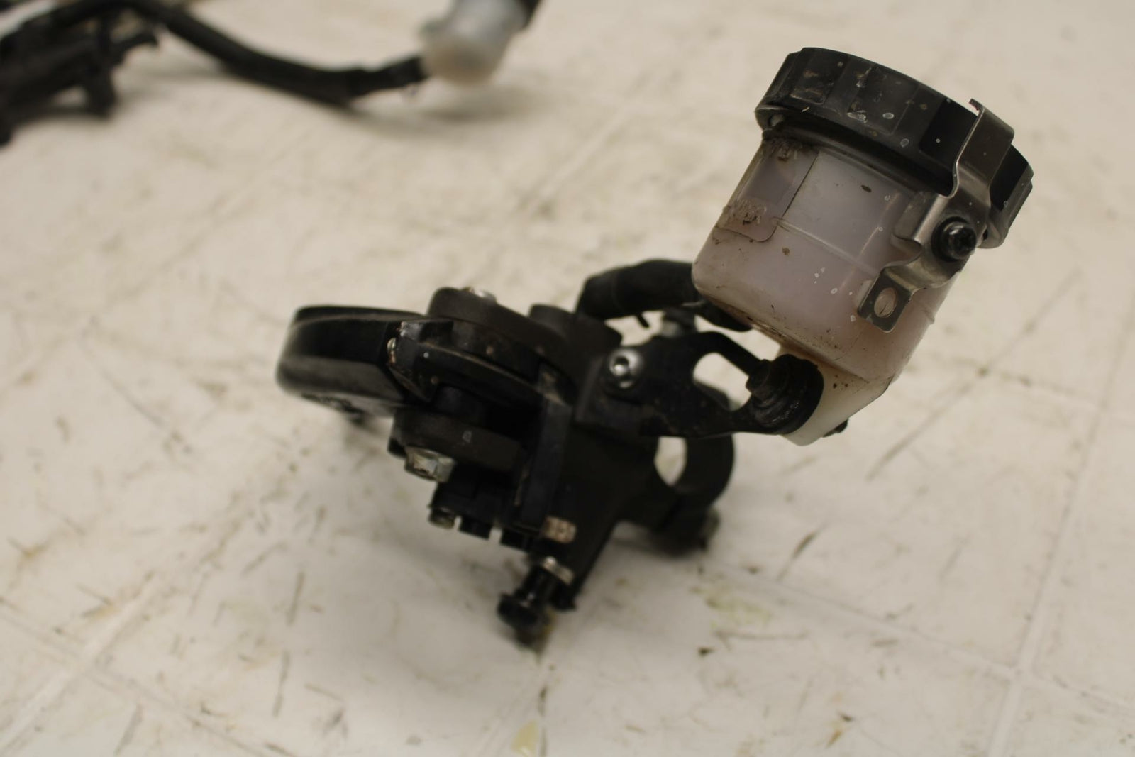 13-17 KAWASAKI NINJA ZX6R ZX636E FRONT BRAKE MASTER CYLINDER w/ LEVER BB409