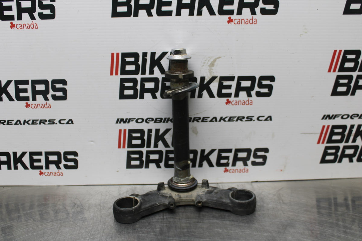96 KAWASAKI NINJA 500 EX500A FRONT FORKS CLAMP LOWER TRIPLE TREE STEM BB768