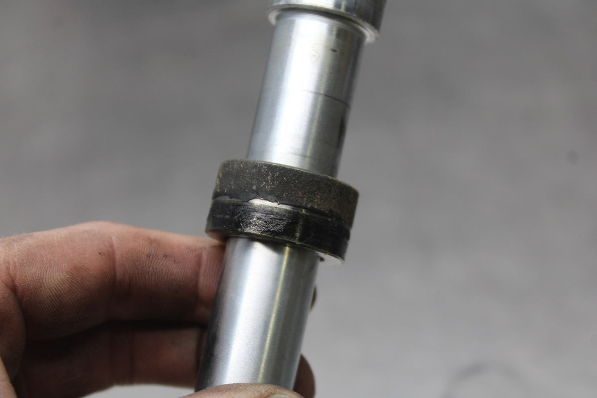 07 KAWASAKI NINJA 650 EX650 FRONT WHEEL RIM AXLE PIVOT BOLT BB844