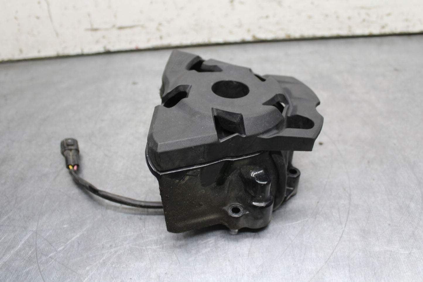 12-13 KAWASAKI Z1000 ENGINE SPROCKET COVER BB743