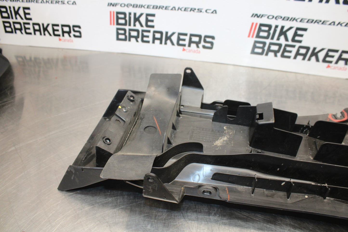 18-23 KAWASAKI NINJA 400 EX400 ABS REAR TAIL UNDERTAIL FAIRING COWL FENDER BB192