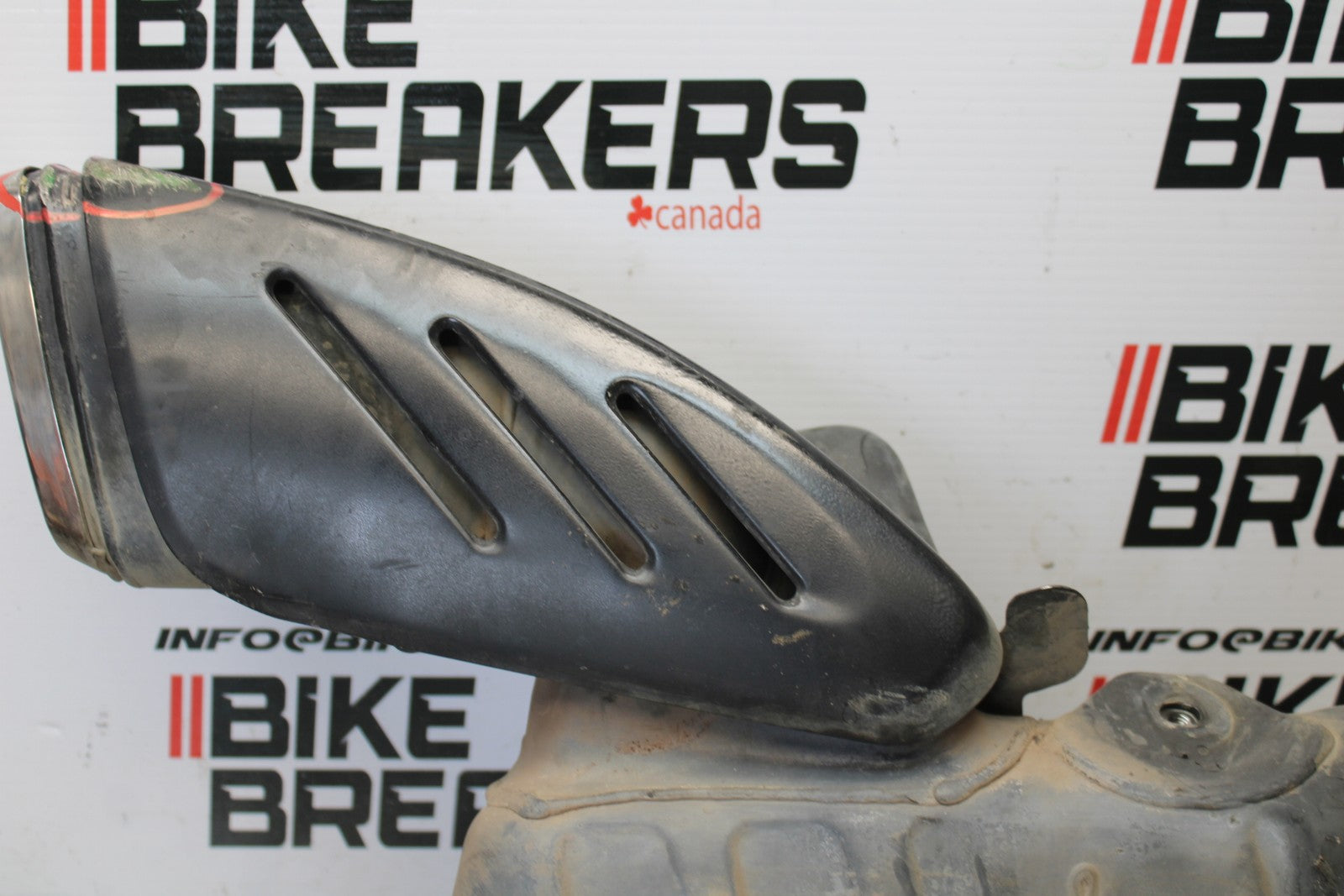 06-07 SUZUKI GSXR 600 EXHAUST PIPE MUFFLER SLIP ON CAN SILENCER BB178