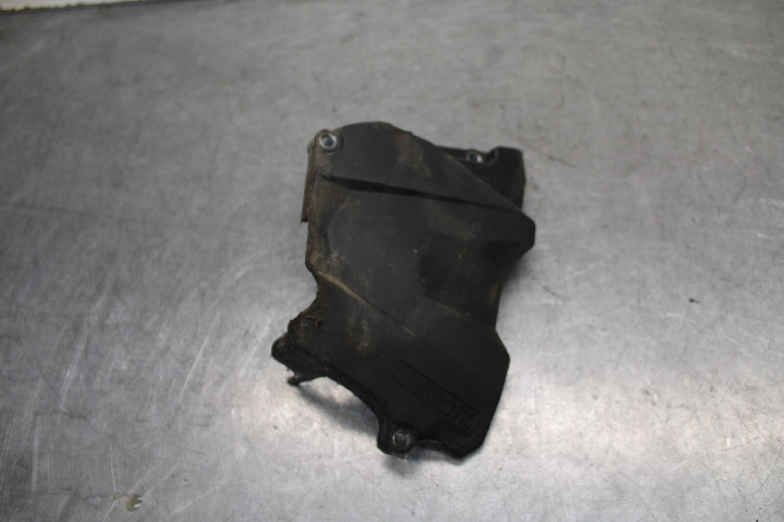 08-09 YAMAHA YZF R6S ENGINE SPROCKET COVER  BB690