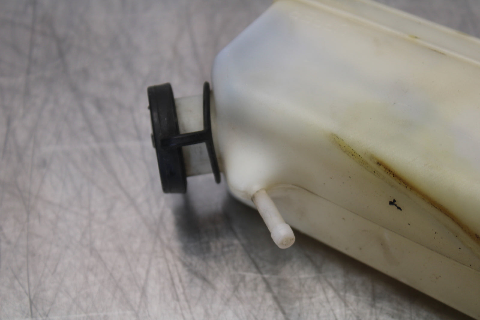 98-05 HONDA SUPER HAWK 1000 VTR1000F COOLANT WATER TANK RESERVOIR BOTTLE BB152