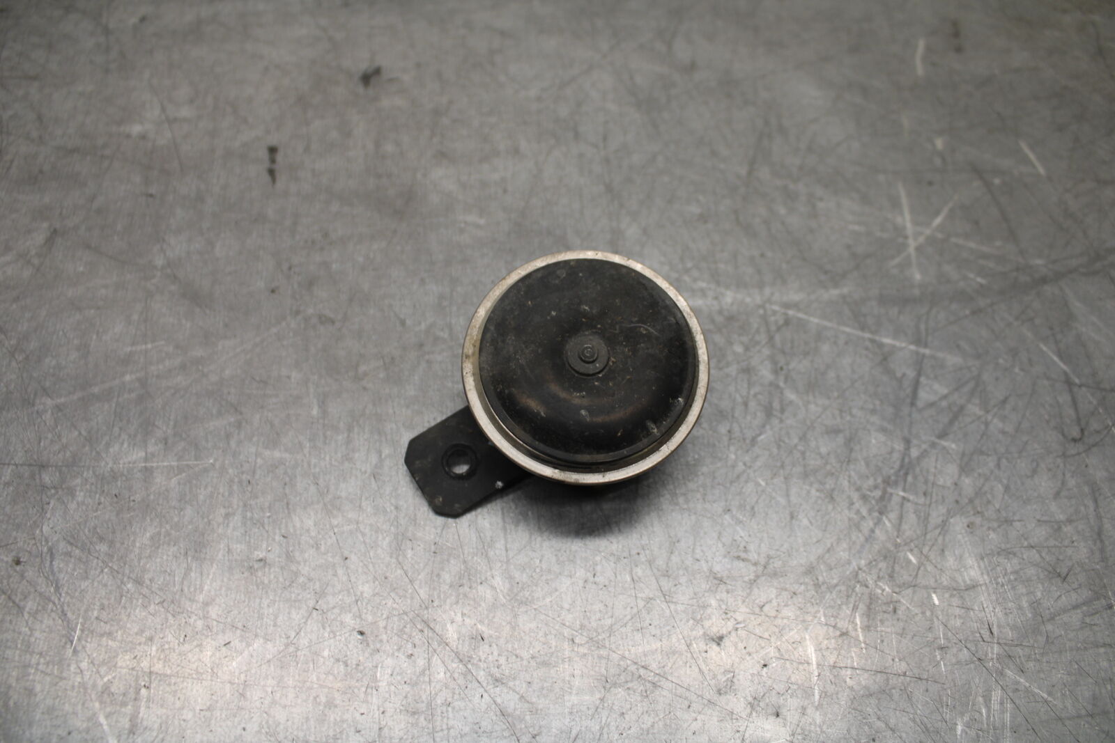 19-22 KAWASAKI Z400 HORN SIGNAL BB708