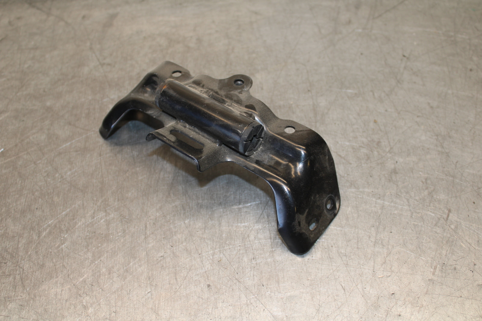 13-15 HONDA CBR500R GAS TANK FUEL CELL PETROL RESERVOIR BRACKET MOUNT BB704