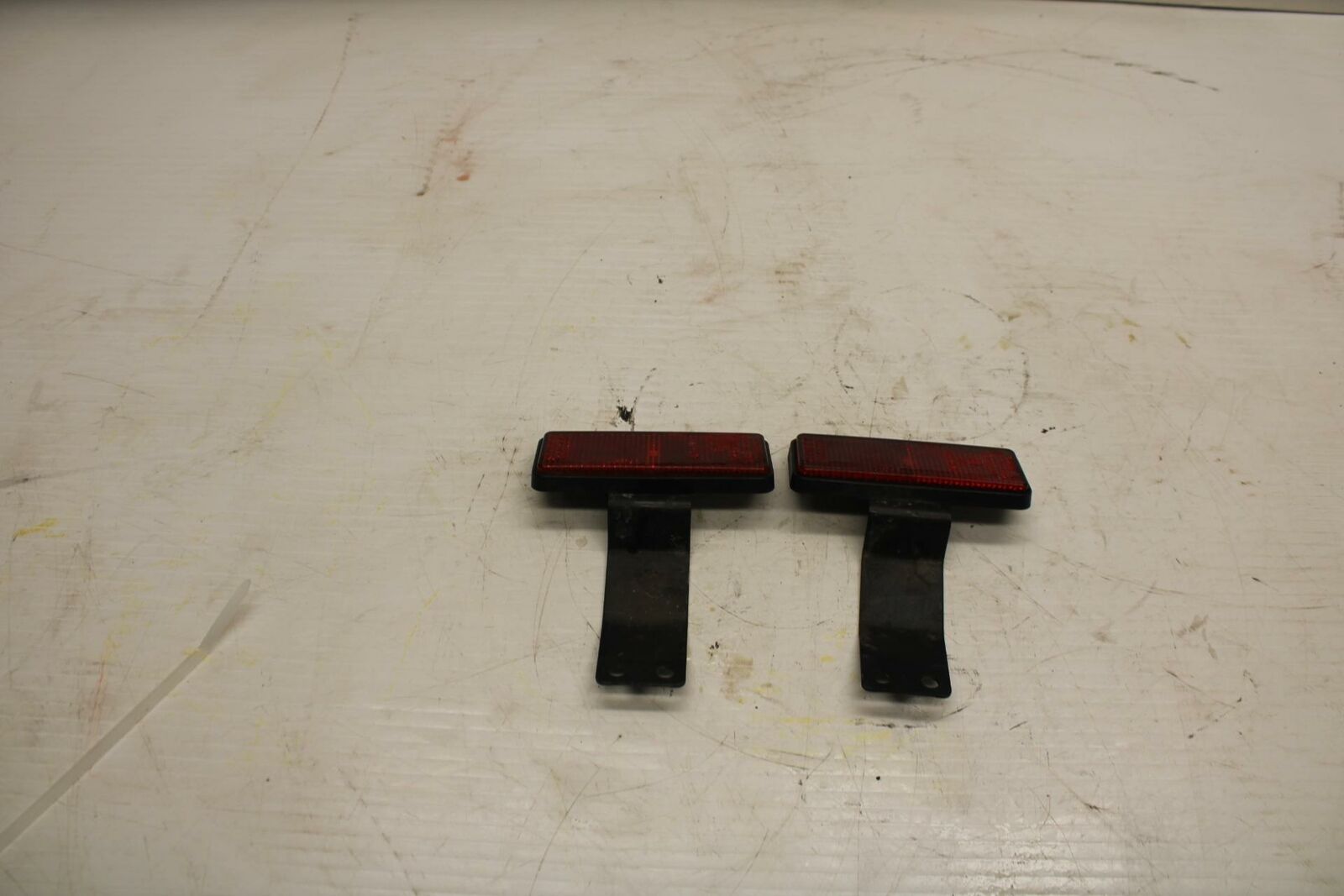 04-09 SUZUKI GS500F REAR BACK REFLECTORS REFLECTOR SET PAIR  BB278