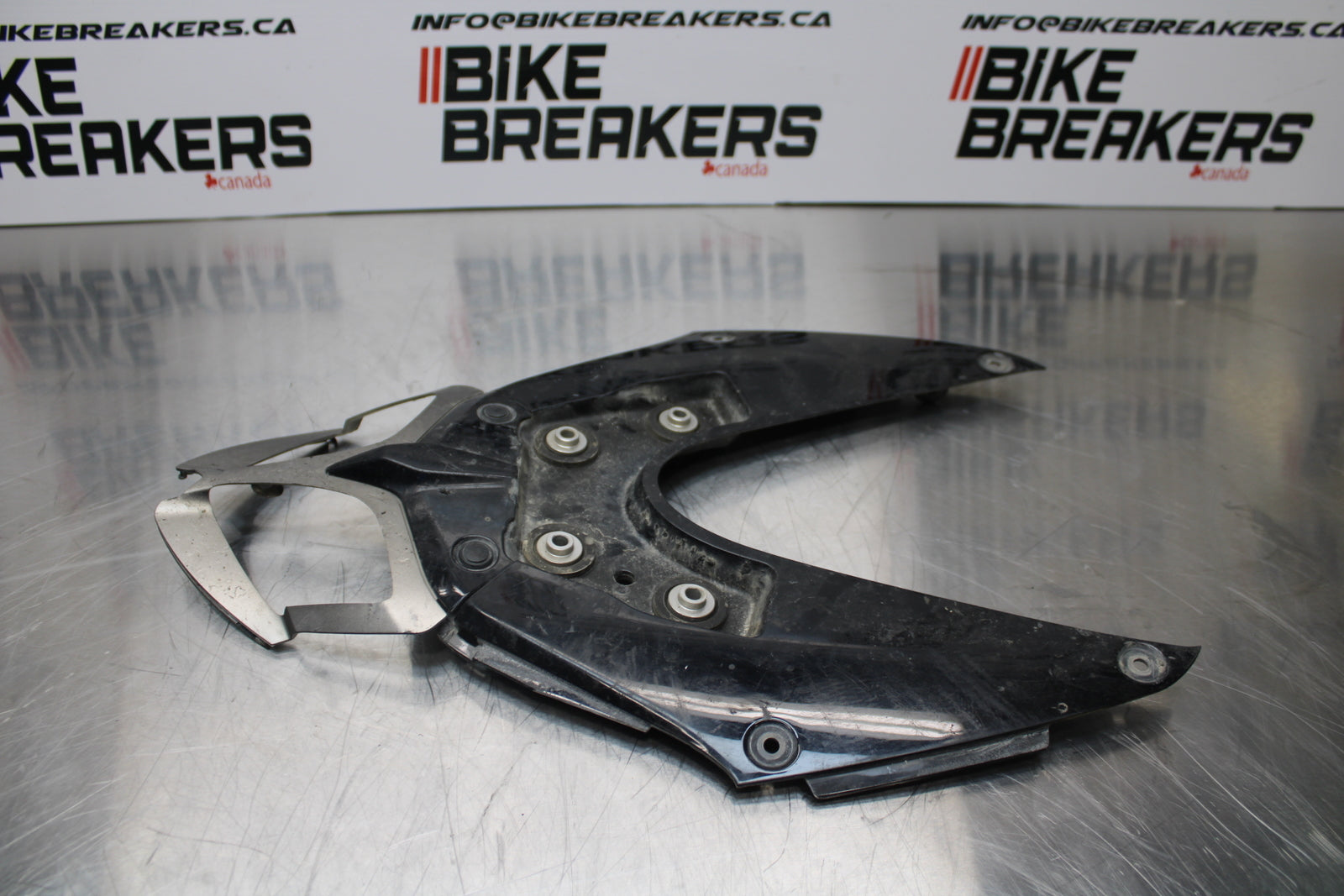 11 SUZUKI GSXR1000 REAR BACK TAIL UNDERTAIL FAIRING COWL FENDER BB142