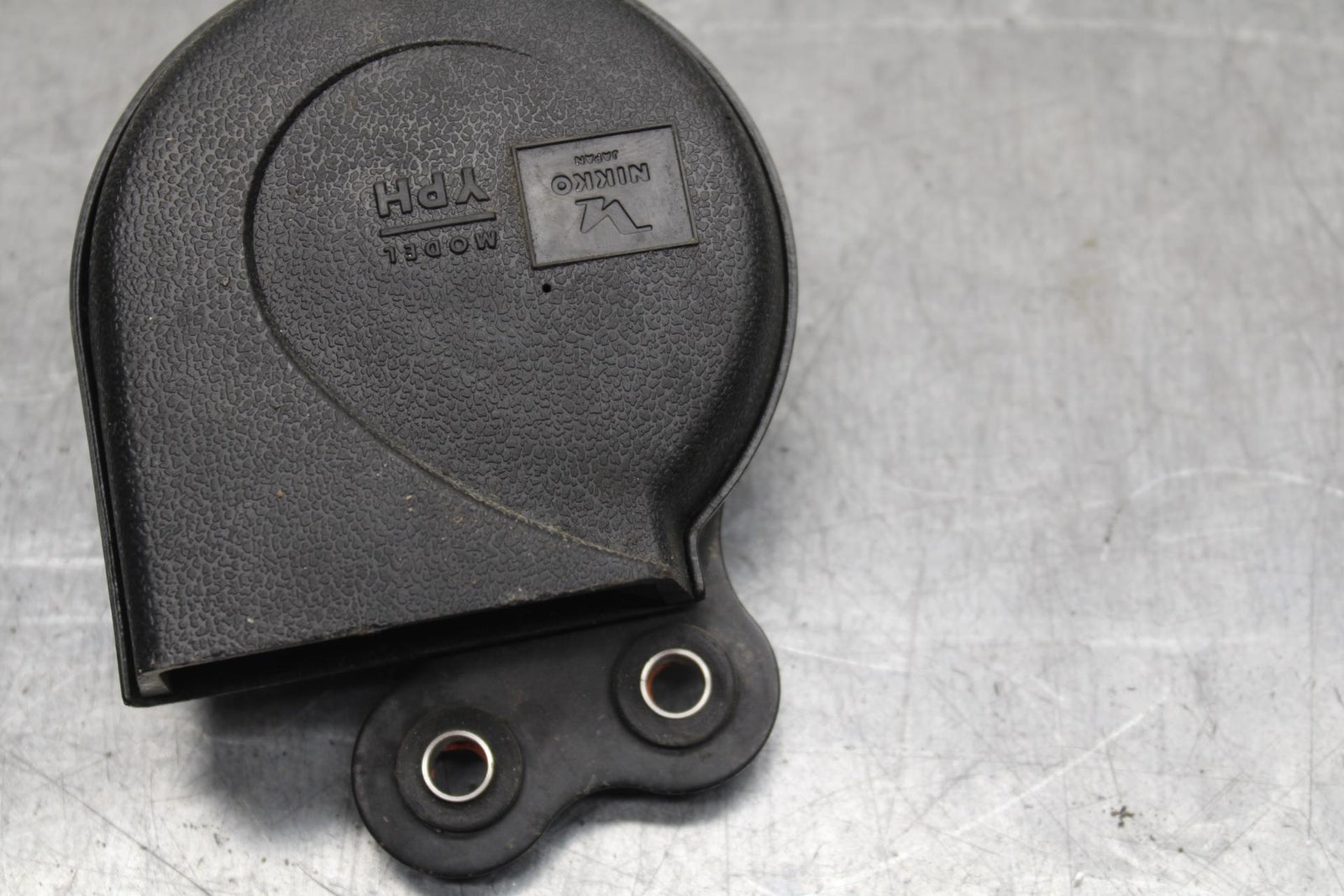 06-14 YAMAHA ROADLINER S XV1900S HORN SIGNAL BB619