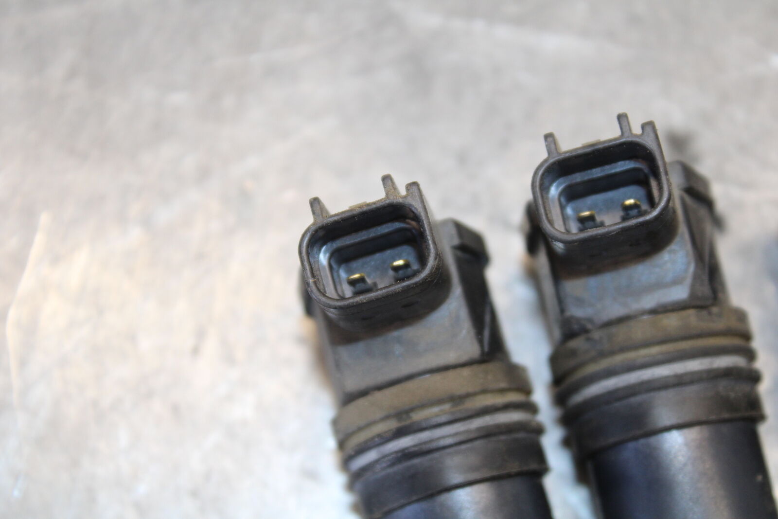 05-06 HONDA CBR600RR IGNITION COILS COIL SPARK PLUG CAPS 30700-MEE-641 BB689