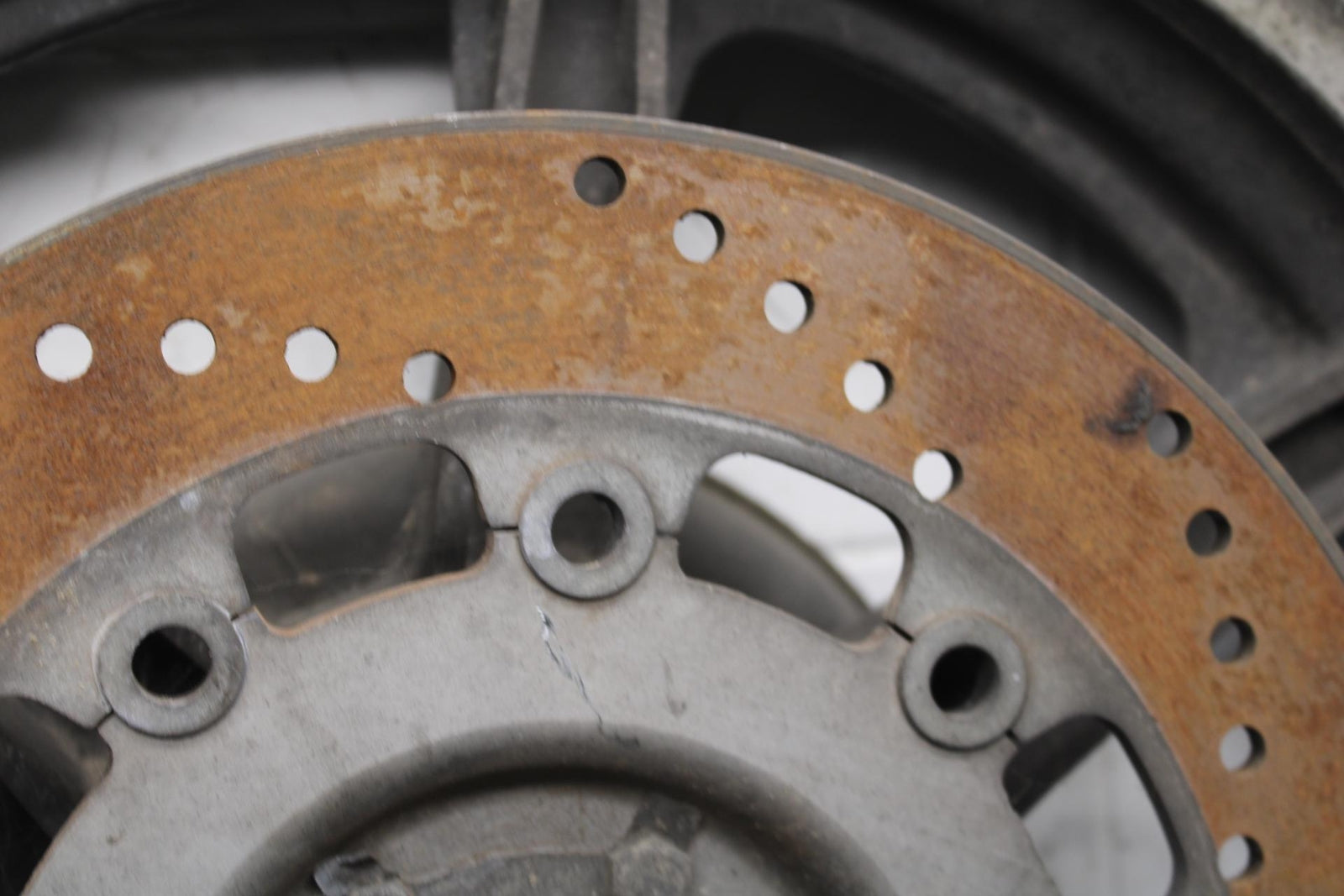 1979 Yamaha XS1100 REAR WHEEL AND ROTOR BACK BRAKE DISC BB572