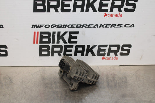 09-10 KAWASAKI ER-6N RECTIFIER VOLTAGE REGULATOR BB205
