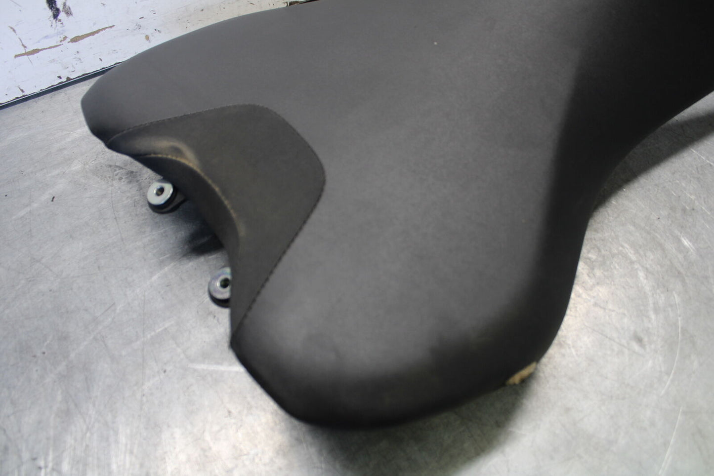 21-24 YAMAHA MT-07 FRONT DRIVERS SEAT PAD SADDLE PILLION BB662