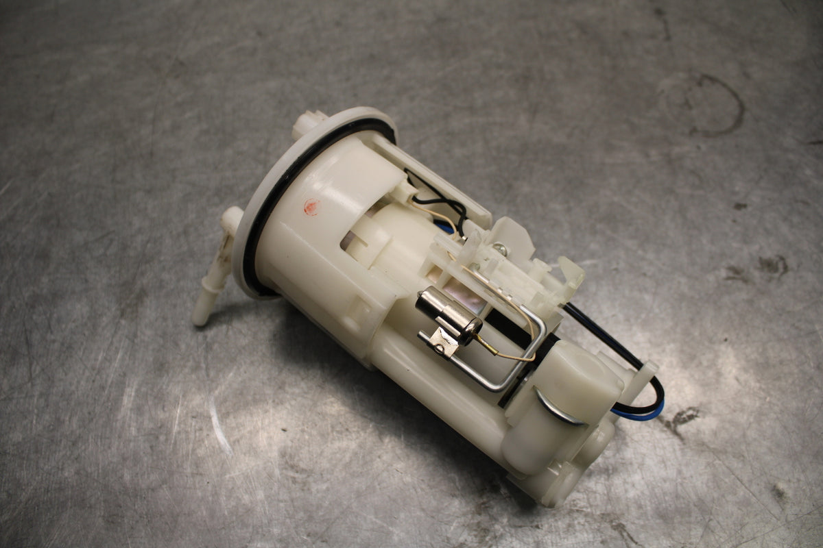 07-08 YAMAHA YZF R1 FUEL PUMP GAS PETROL SENDER UNIT 4C8-13907-01-00 BB675