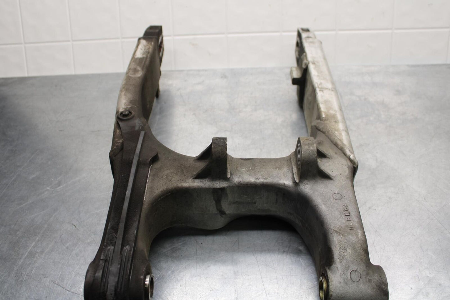 2000 Honda Super Hawk VTR1000F REAR SWINGARM BACK SUSPENSION SWING ARM BB577