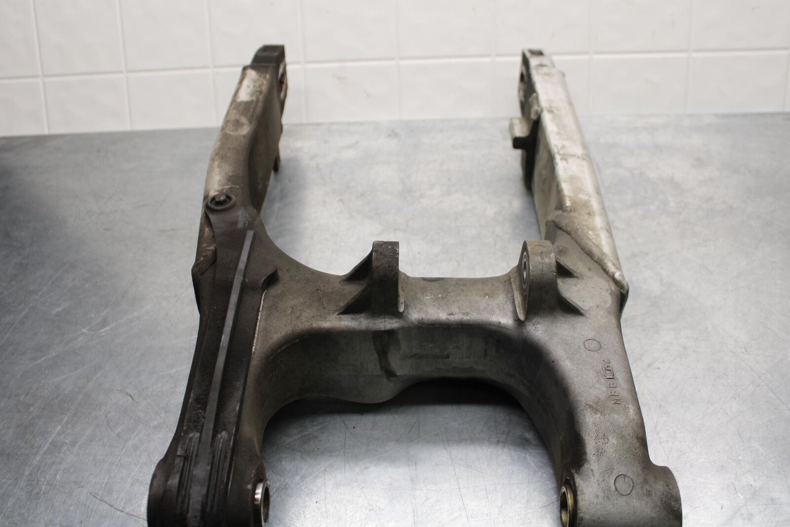 2000 Honda Super Hawk VTR1000F REAR SWINGARM BACK SUSPENSION SWING ARM BB577