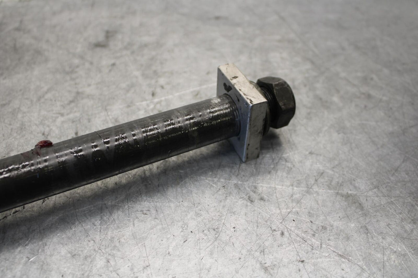 1998 Yamaha YZF R1 REAR AXLE BACK WHEEL RIM PIVOT BOLT AXEL 4XV-25381-00-00 BB53