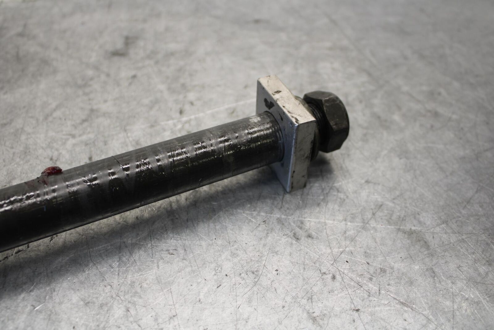 1998 Yamaha YZF R1 REAR AXLE BACK WHEEL RIM PIVOT BOLT AXEL 4XV-25381-00-00 BB53