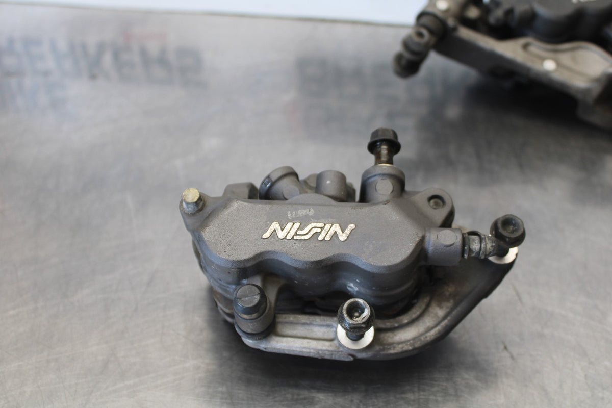 06-07 HONDA INTERCEPTOR 800 VFR800 RIGHT LEFT FRONT BRAKE CALIPER SET PAIR BB917