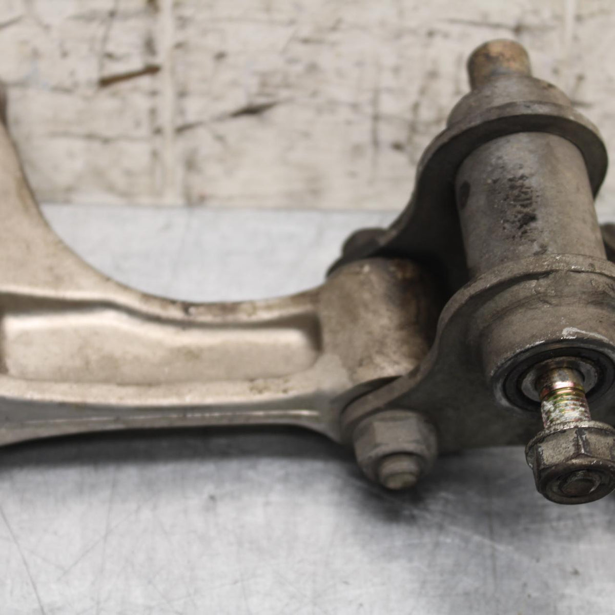 2000 Honda Super Hawk 1000 VTR1000F REAR DOGBONE SHOCK LINKAGE LINK BB577