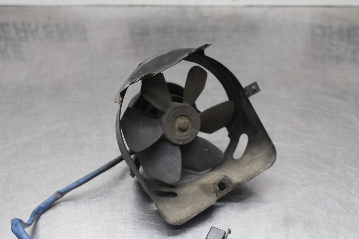 84 HONDA INTERCEPTOR 1000 VF1000F RIGHT ENGINE RADIATOR COOLING FAN MOTOR BB878