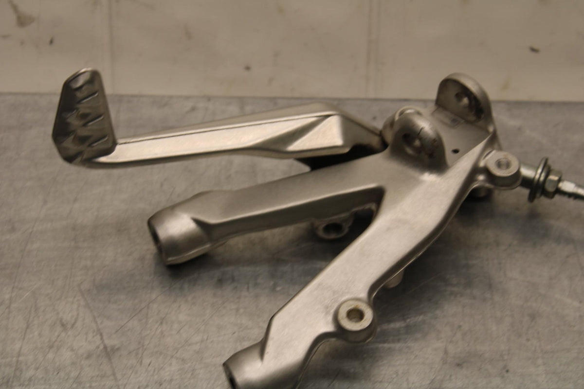 2013 Ducati 1199 Panigale RIGHT REARSET REAR SET DRIVER FOOT PEG REST STOP BB581