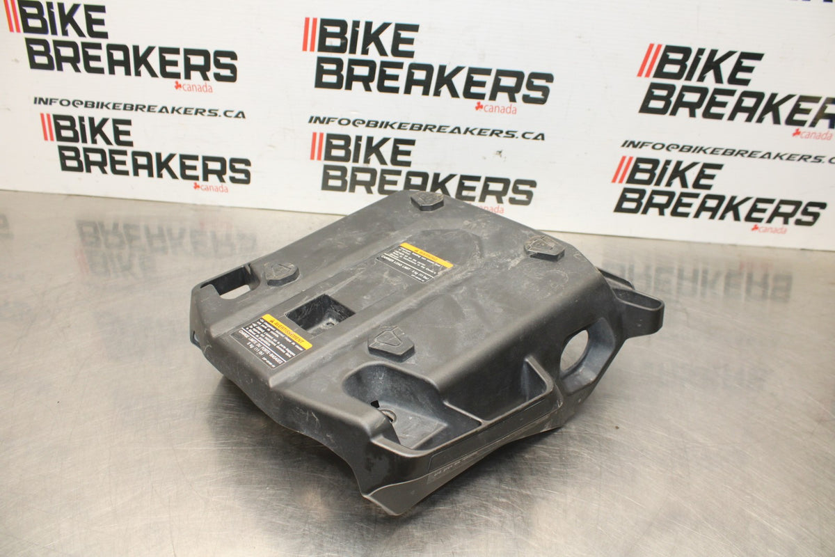 18 YAMAHA SUPER TENERE CENTER REAR BACK TAIL FAIRING COVER TRIM COWL BB832