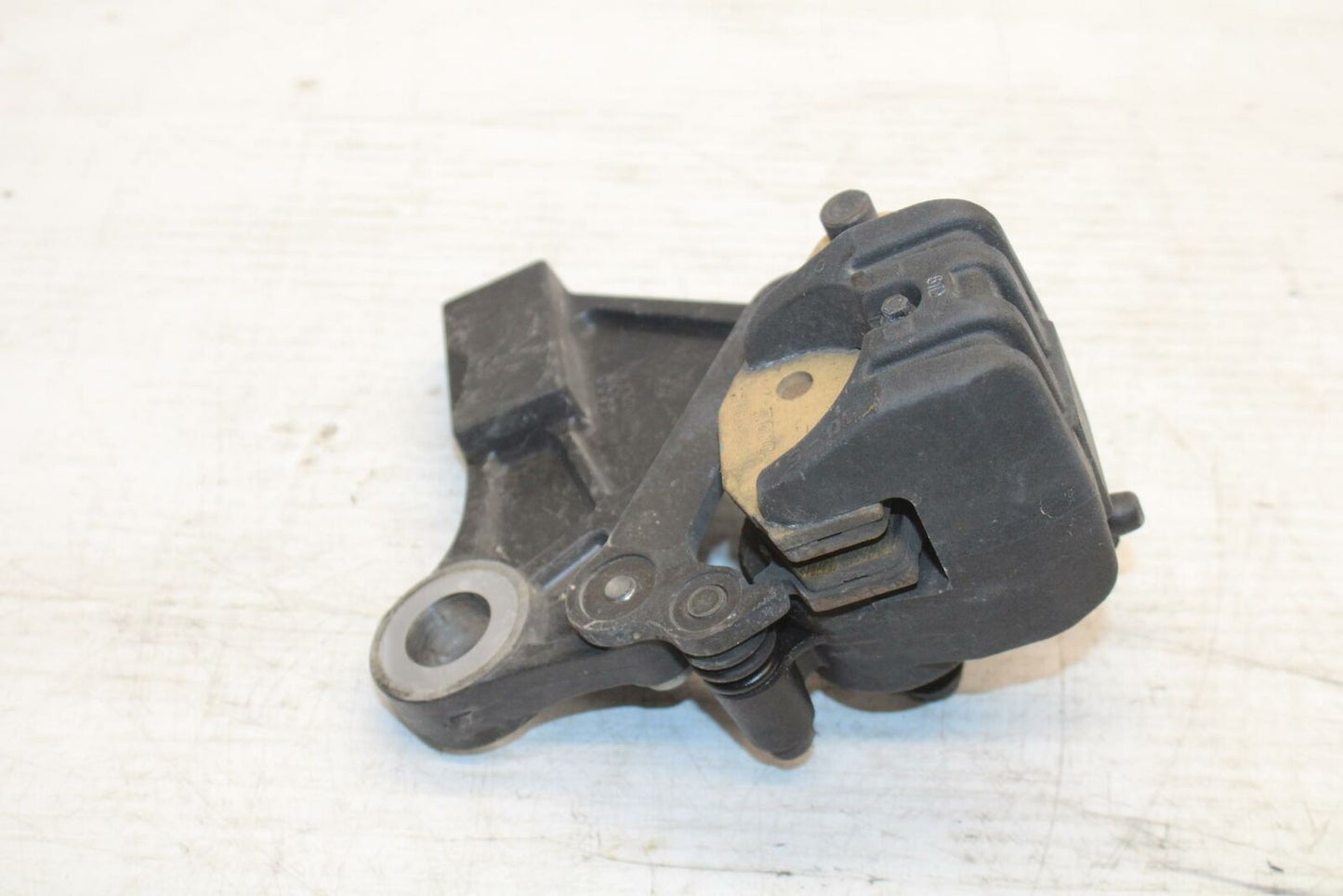 06-07 KAWASAKI NINJA 650R EX650A REAR BACK BRAKE CALIPER W MOUNT BRACKET BB271