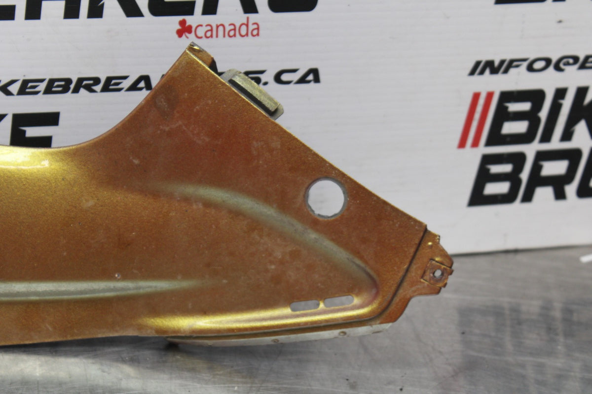 05 YAMAHA YZF R6 LEFT FRONT DUCT COVER PANEL COWL BB858