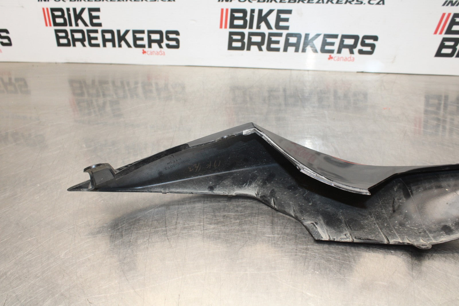 08 KAWASAKI NINJA ZX10R LEFT REAR BACK TAIL FAIRING COWL SHROUD BB201