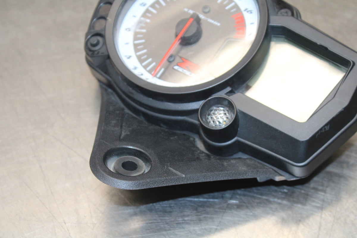 08-10 SUZUKI GSXR 600 SPEEDO GAUGES DISPLAY CLUSTER SPEEDOMETER TACHOMETER BB765