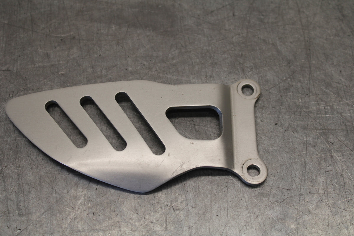 06-07 SUZUKI GSXR 600 LEFT REARSET REAR SET HEEL GUARD COVER  BB694