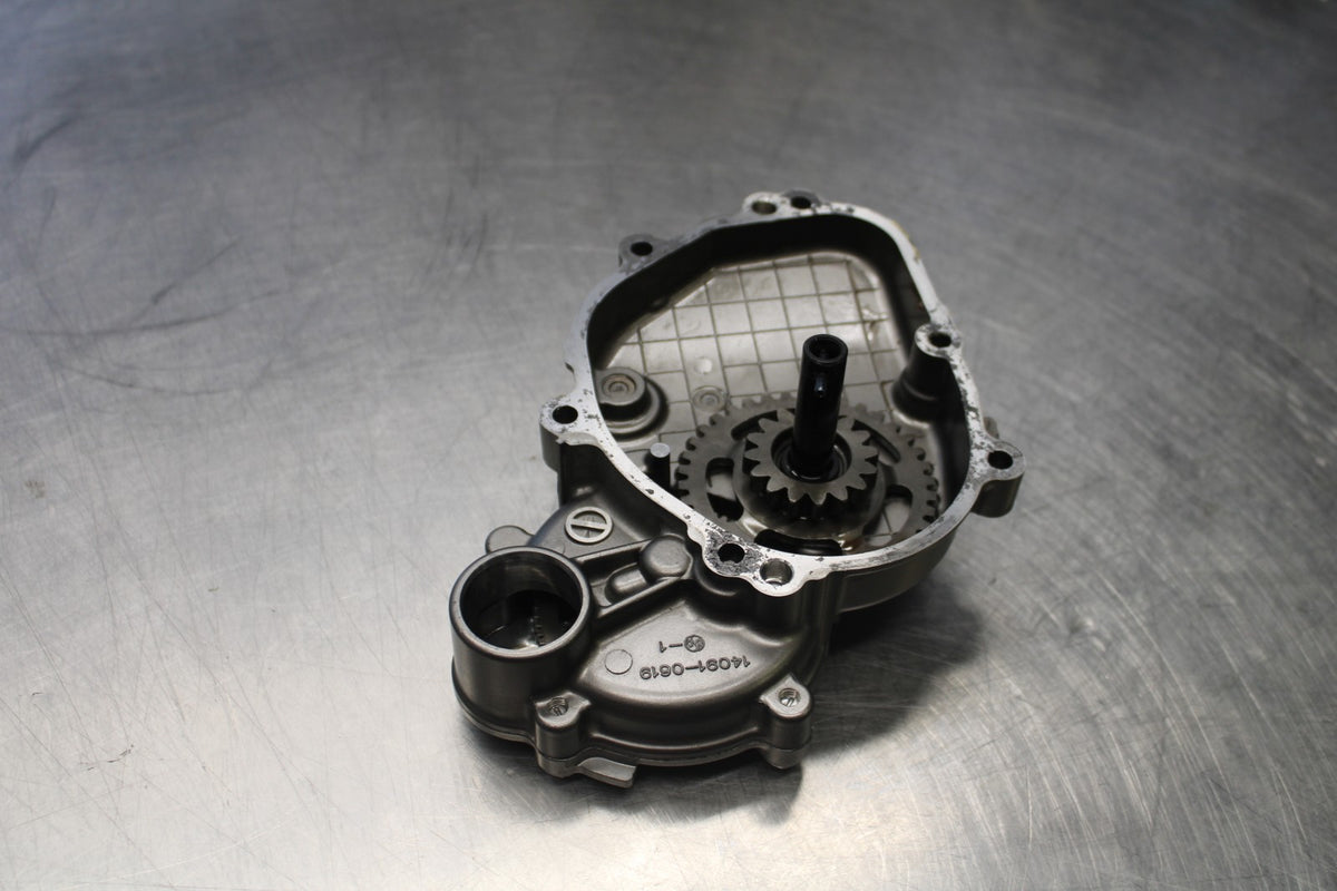 20-22 KAWASAKI NINJA ZX6R ENGINE MOTOR TIMING CHAIN COVER BB884