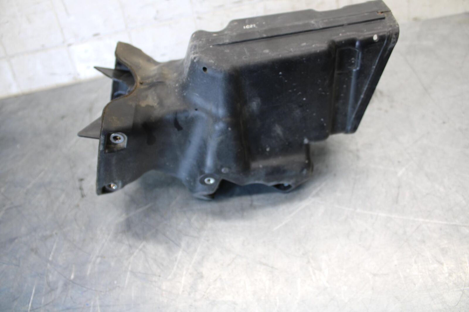 2011 Honda CBR600RR RAM AIR INTAKE TUBE DUCT BB520