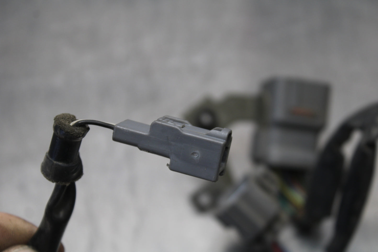 04-05 KAWASAKI NINJA ZX10R HEADLIGHT SPEEDO GAUGES WIRING HARNESS LOOM BB163