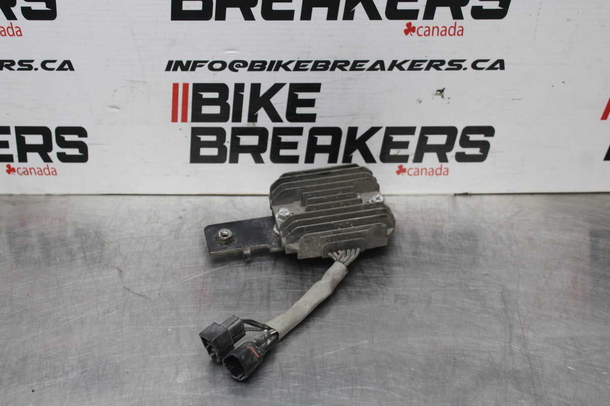 06-07 SUZUKI GSXR600 RECTIFIER VOLTAGE REGULATOR BB836