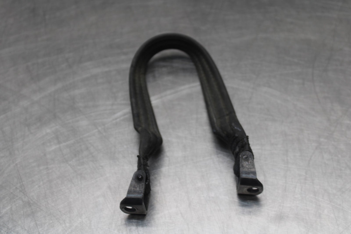 16 DUCATI 959 PANIGALE PASSENGER REAR SEAT GRAB HANDLE STRAP BB912
