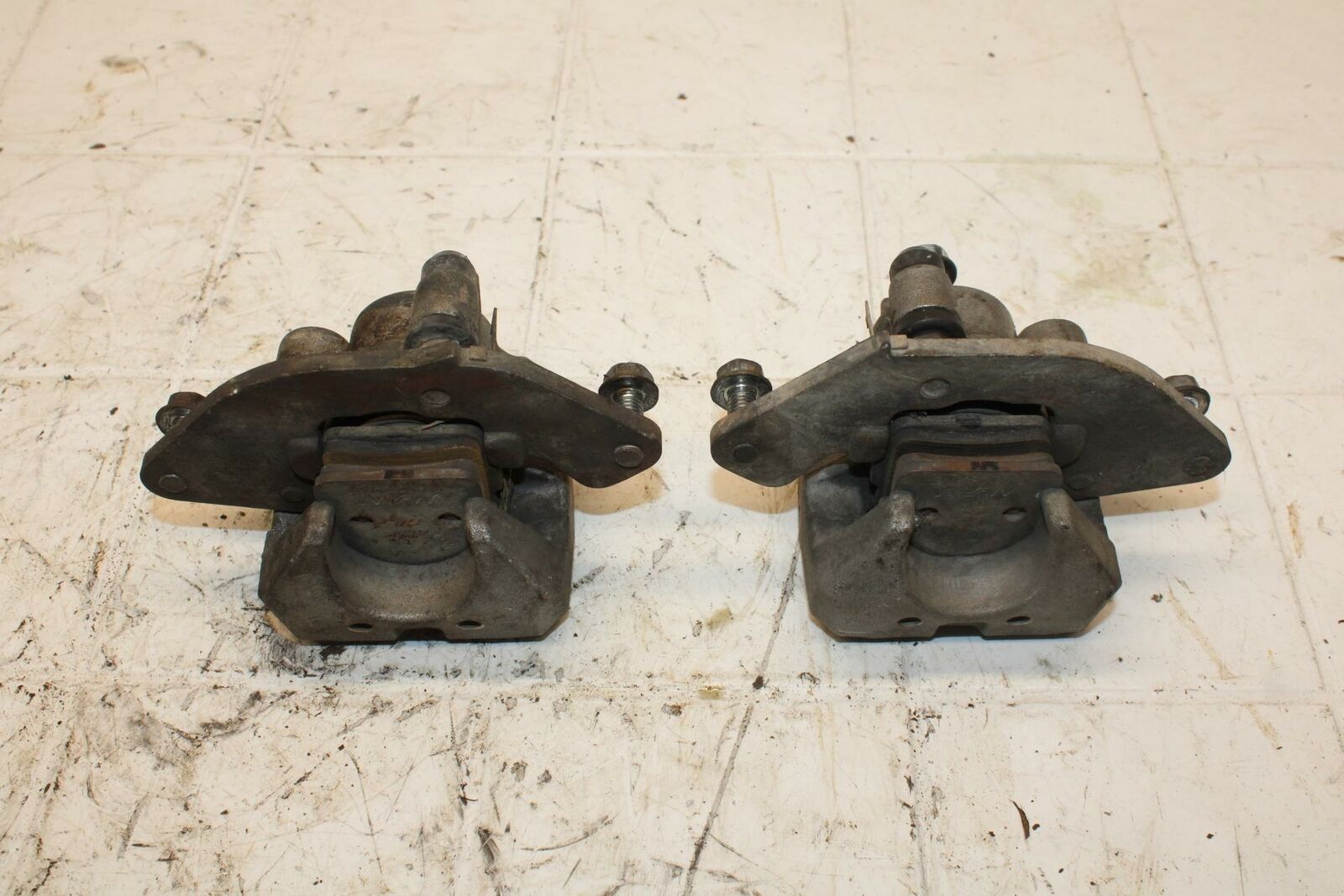 11-12 HONDA FOREMAN 500 LEFT RIGHT FRONT BRAKE CALIPER PAIR BB410